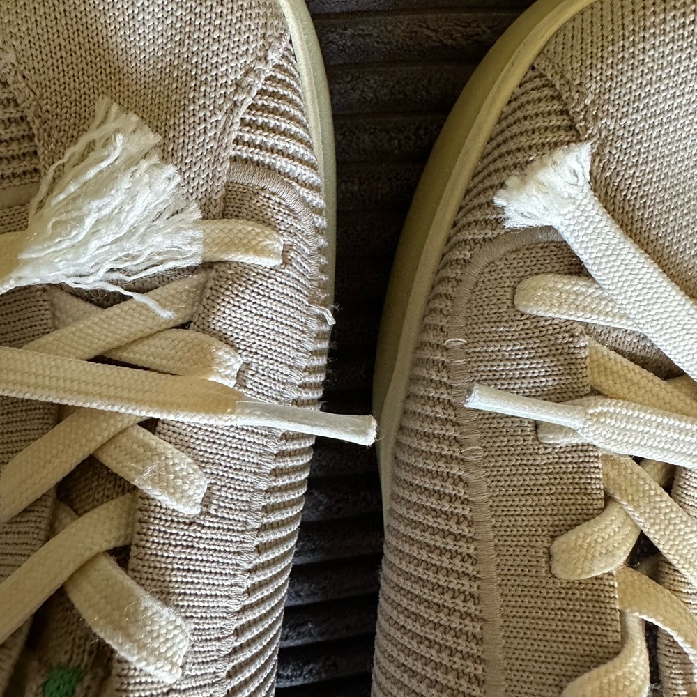 Rothy's lace up sneakers - Picture 5 of 8